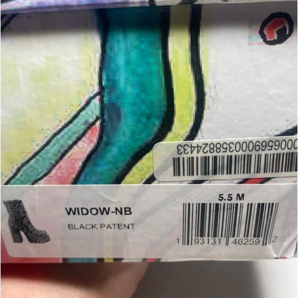 BNIB JEFFREY CAMPBELL WIDOW PATENT LEATHER PLATFORMS 6M